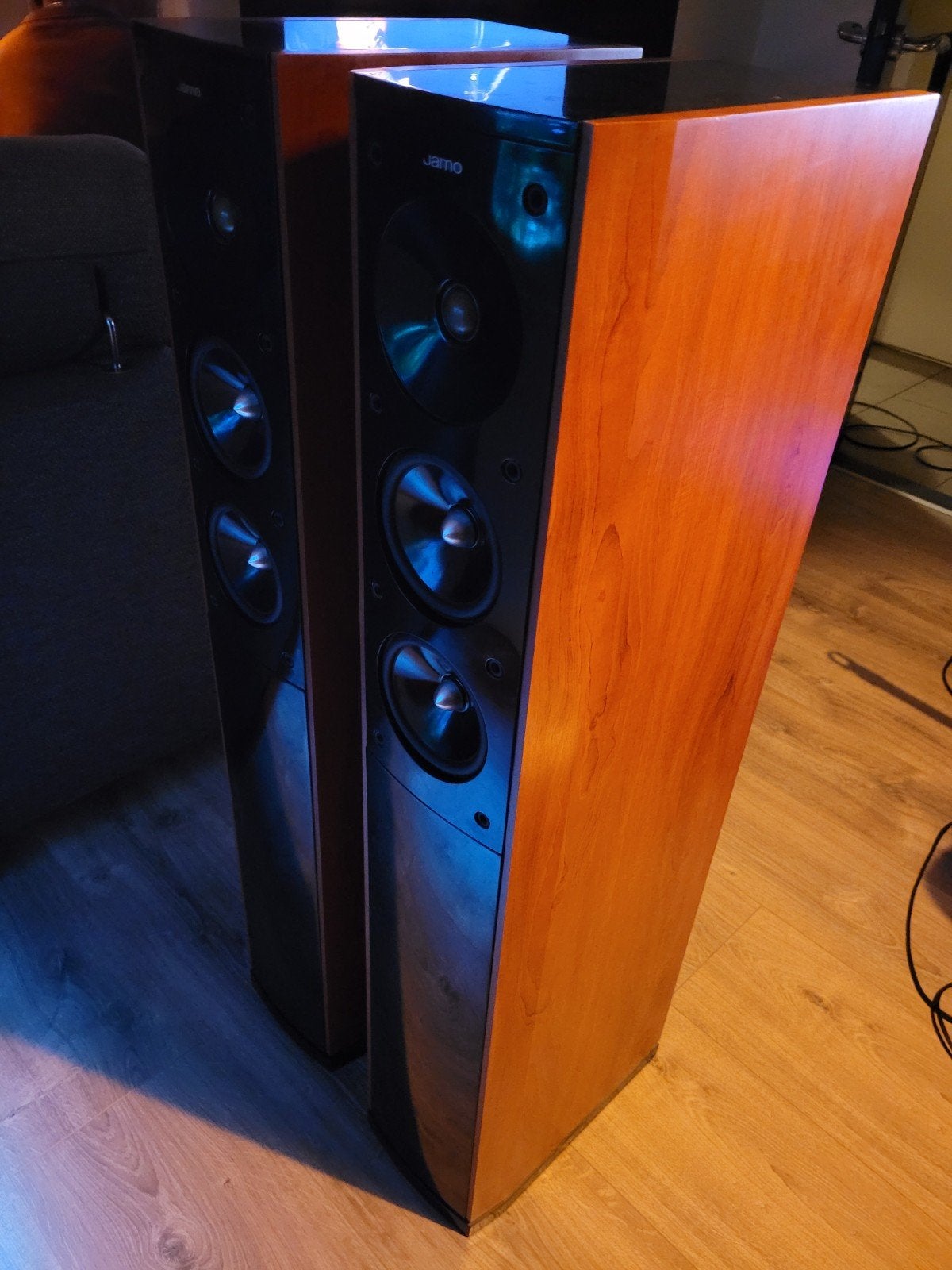 Jamo S 606 HCS 3 Vloerstaande Luidsprekers - Zwart/Hout, Vloerstaande luidspreker, Gebruikt, Geschikt voor surround/home cinema