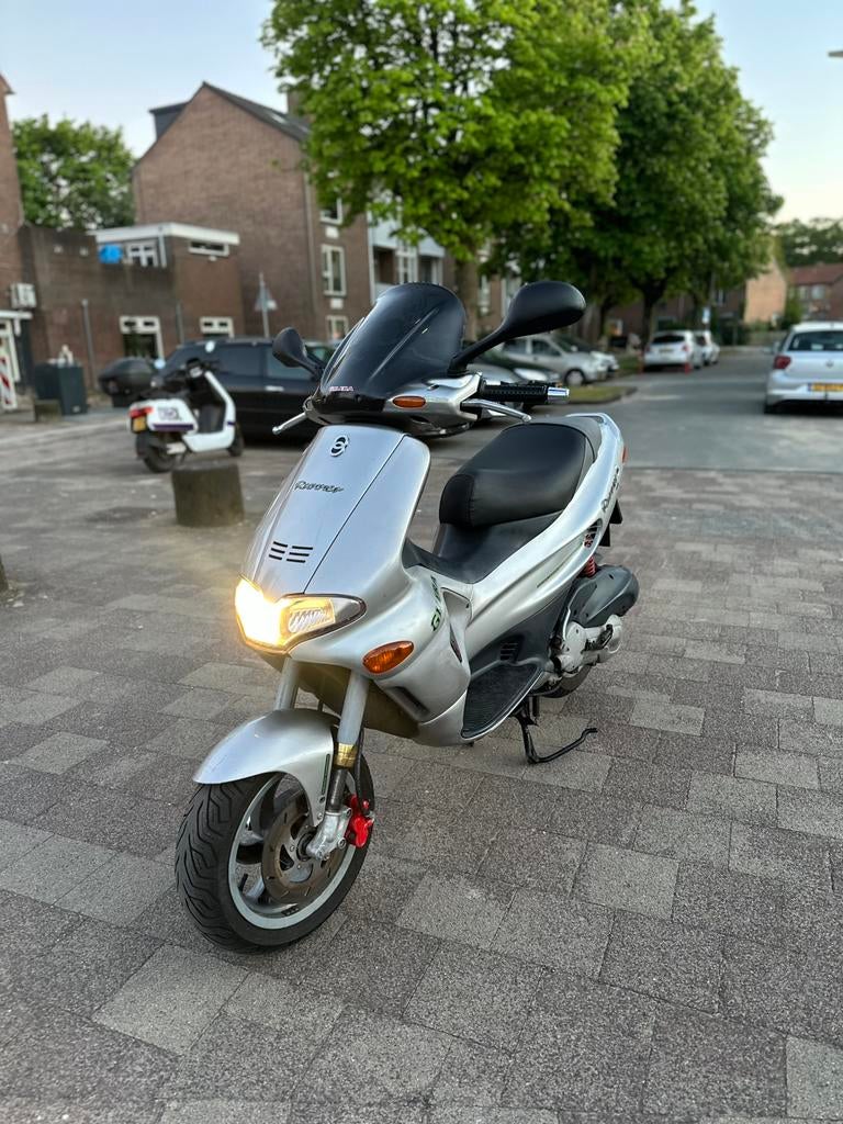 gilera runner 180cc FXR, Ophalen of Verzenden, Zo goed als nieuw, Piaggio
