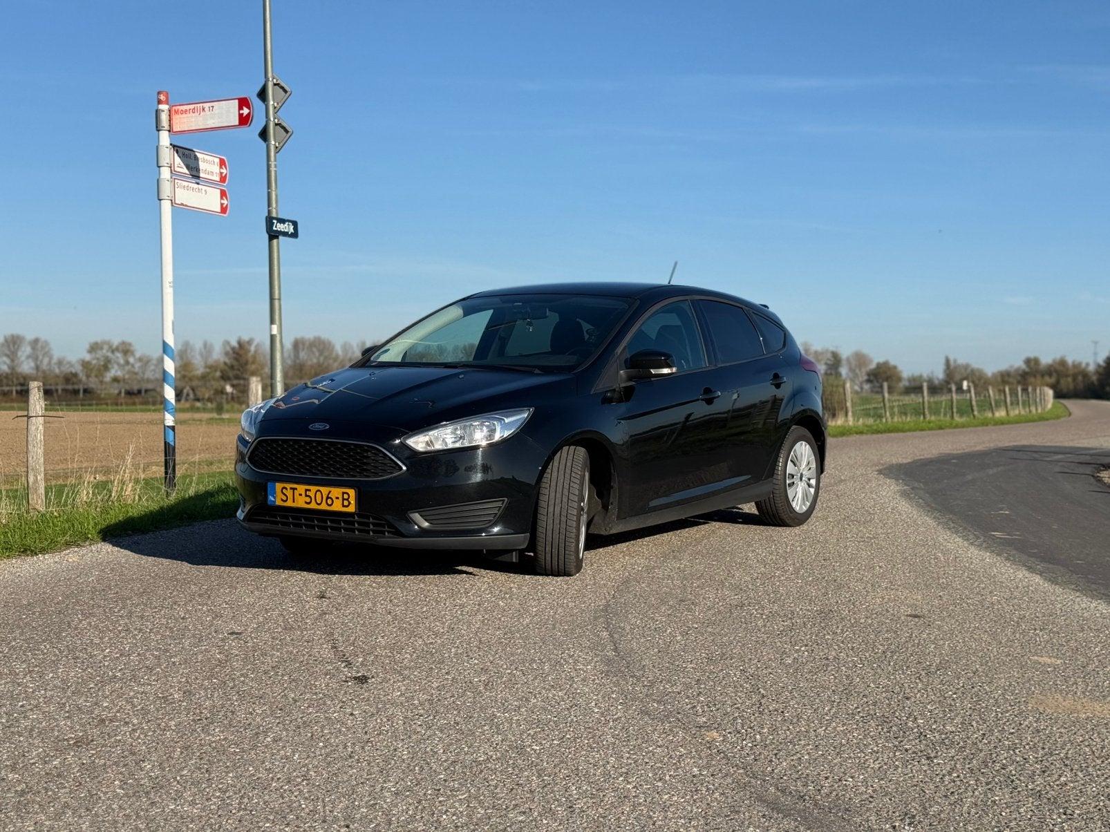 Ford Focus 1.0 Ecoboost 74KW 5D 2018 Zwart, Stof, 635 kg, 100 pk, Handgeschakeld