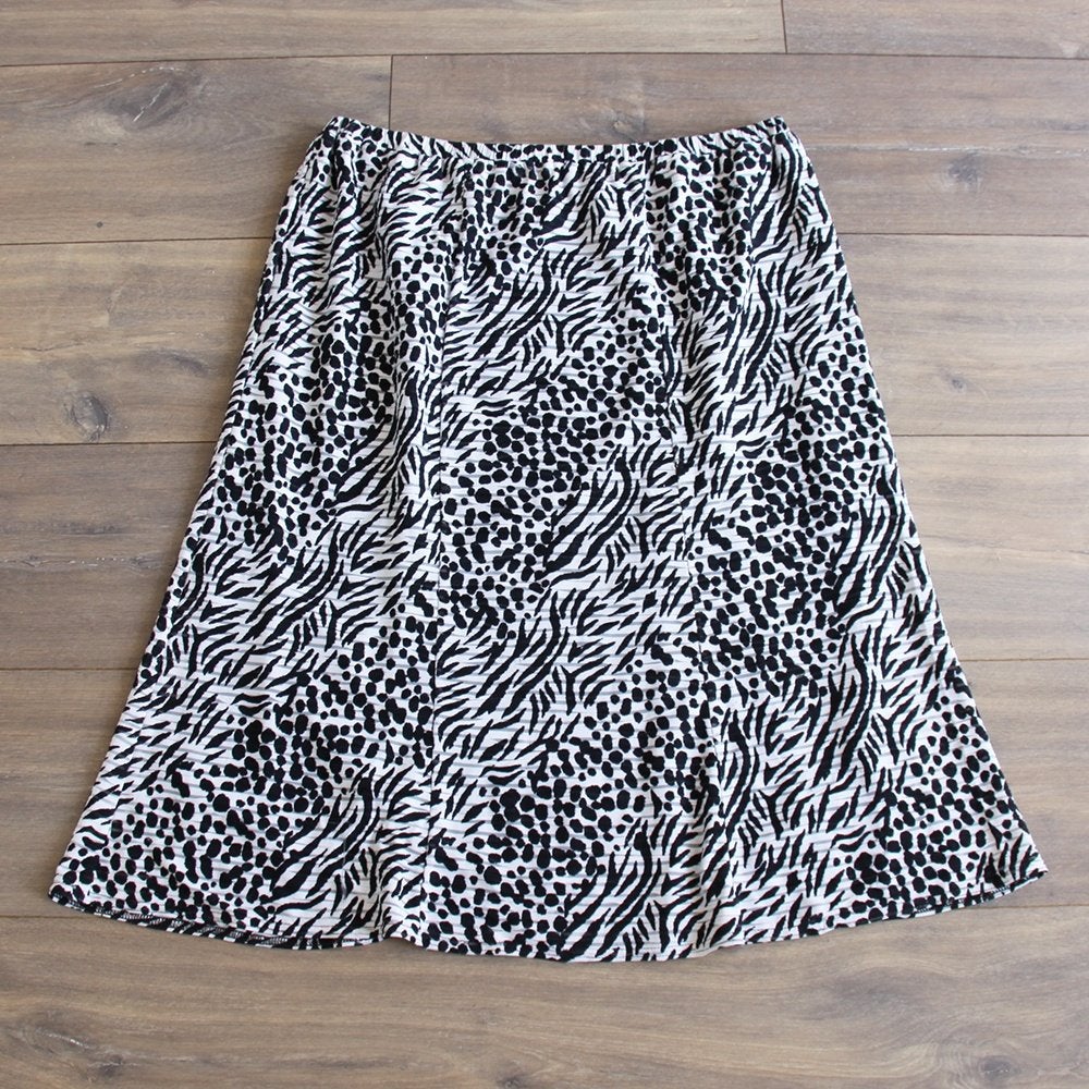 Mooie Setter Rok - 94 (Maat 46) € 20,-