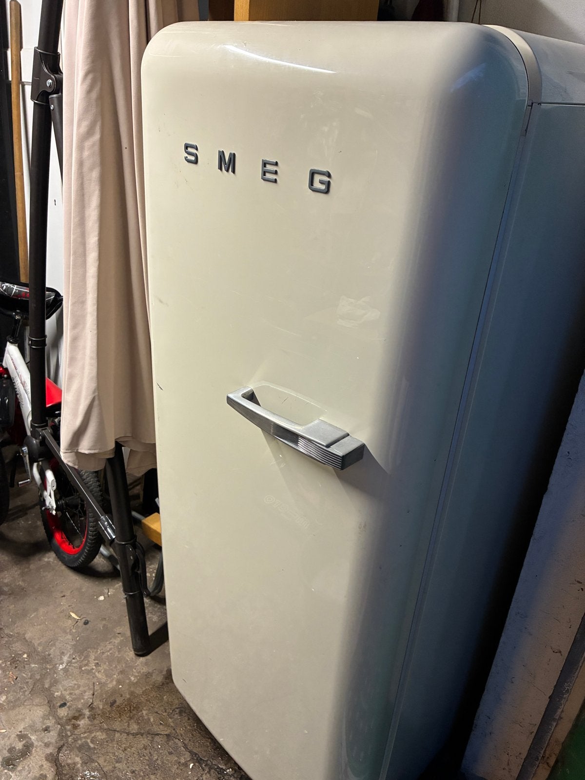 Smeg Koelkast - Crème, Retro Stijl, Ophalen, 150 tot 200 liter, Gebruikt, 140 tot 160 cm