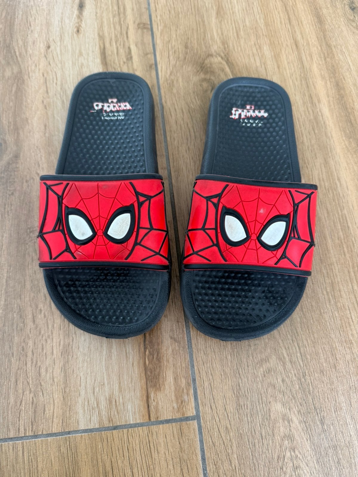 Spiderman slippers, Ophalen of Verzenden, Zo goed als nieuw