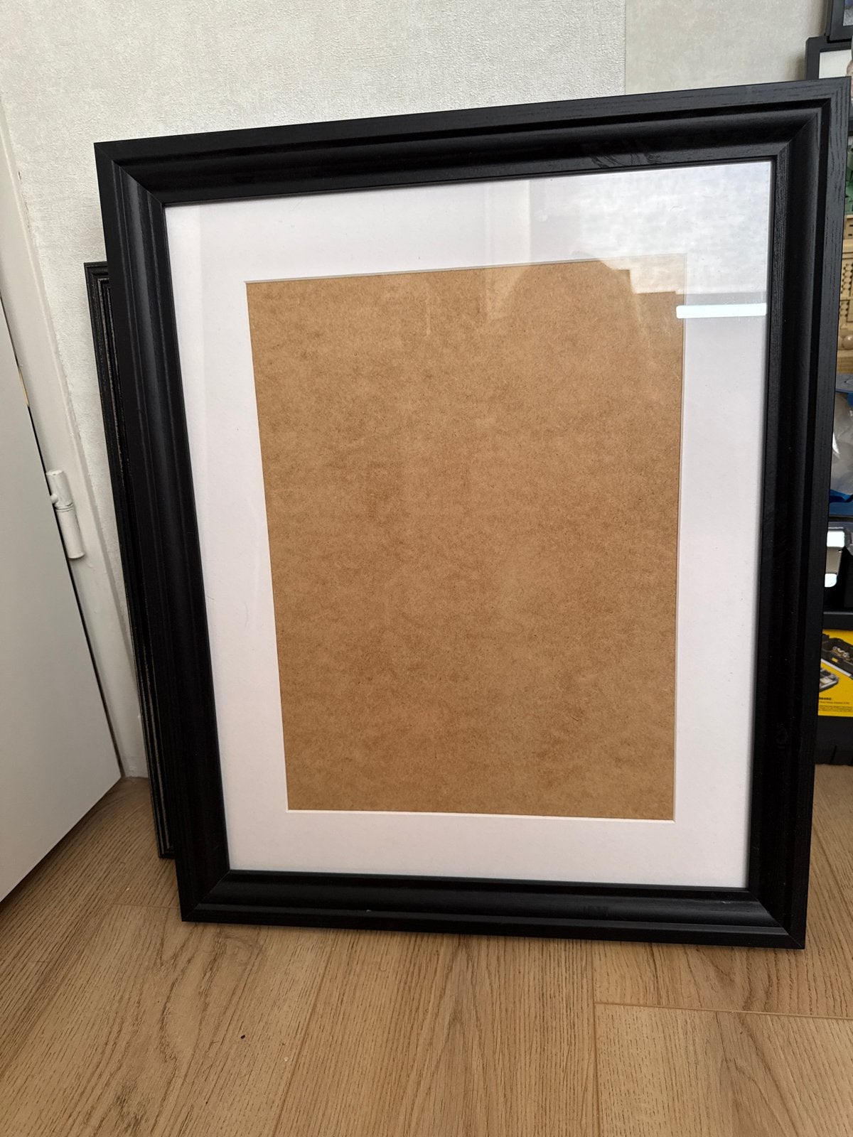 Zwarte fotolijst met passe-partout 2 stuks, Ophalen, Gebruikt, Met passe-partout, Fotolijst