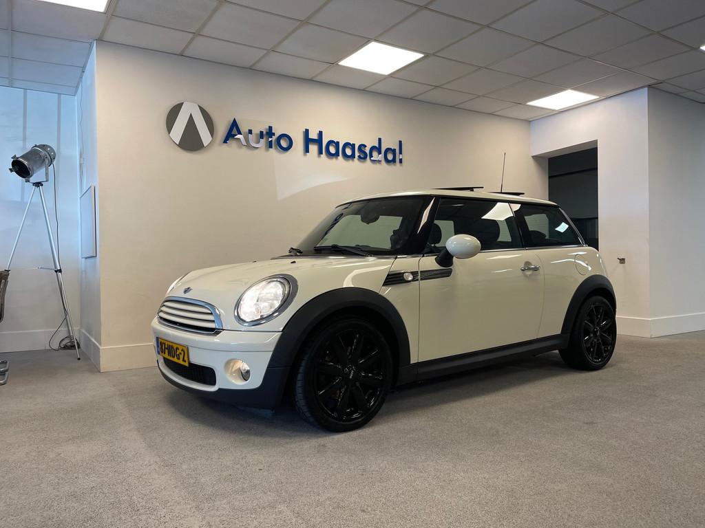 Mini Mini 1.6 One MINIMALIST Business Line|PANORAMADAK|17"!, Voorwielaandrijving, Euro 5, Stof, Zwart