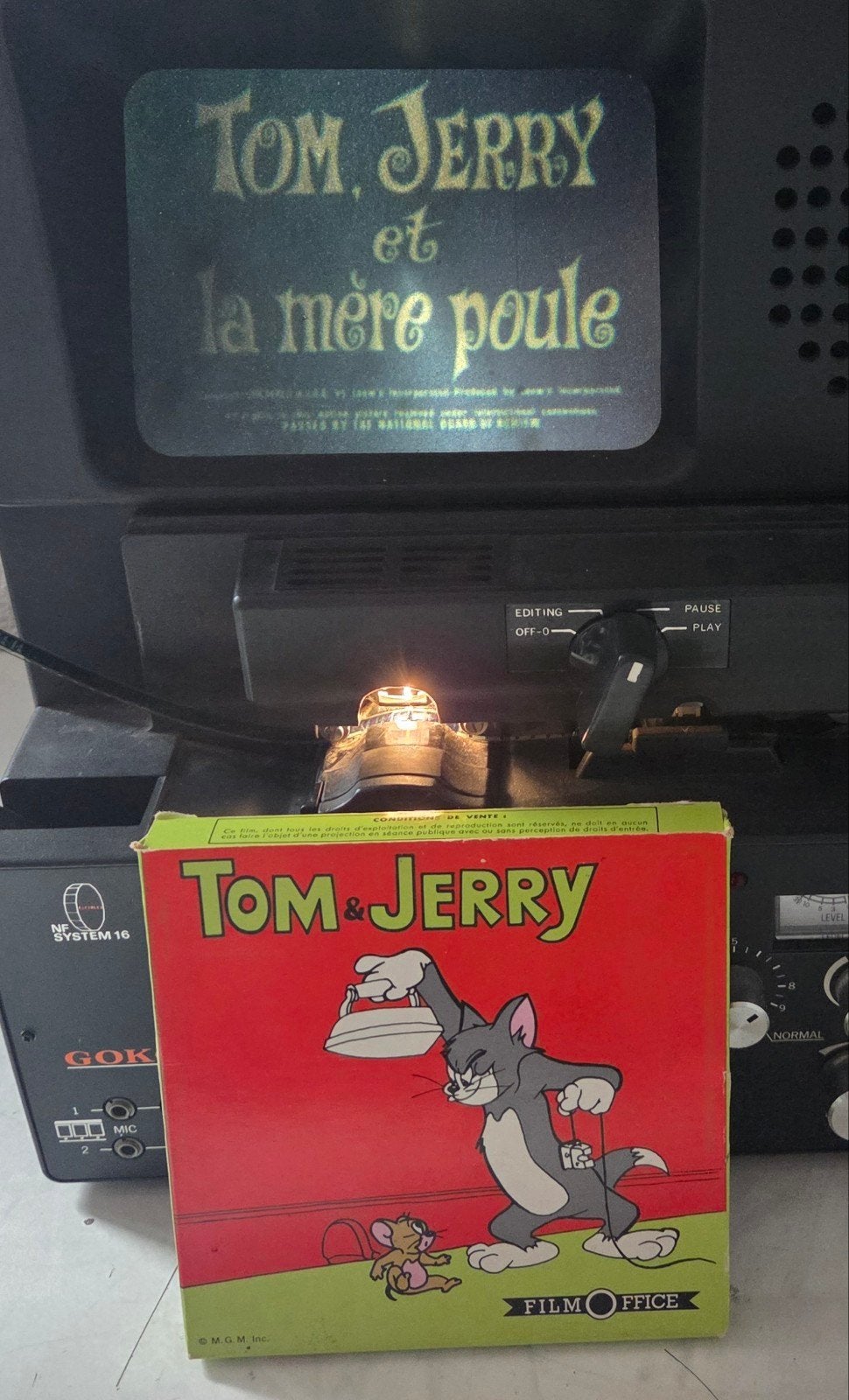 super 8 TOM EN JERRY en de KIP kleur geluid theater versie, Ophalen of Verzenden, 8mm film