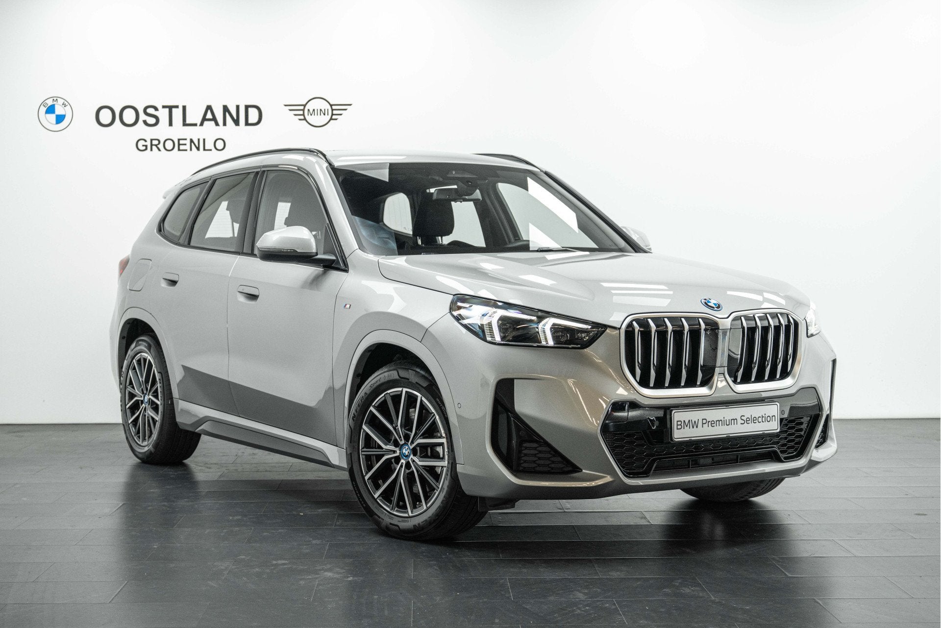 BMW X1 xDrive25e M Sport Automaat / M Adaptief onderstel / S, Auto's, Gebruikt, Zwart, Bedrijf, Hybride Elektrisch/Benzine
