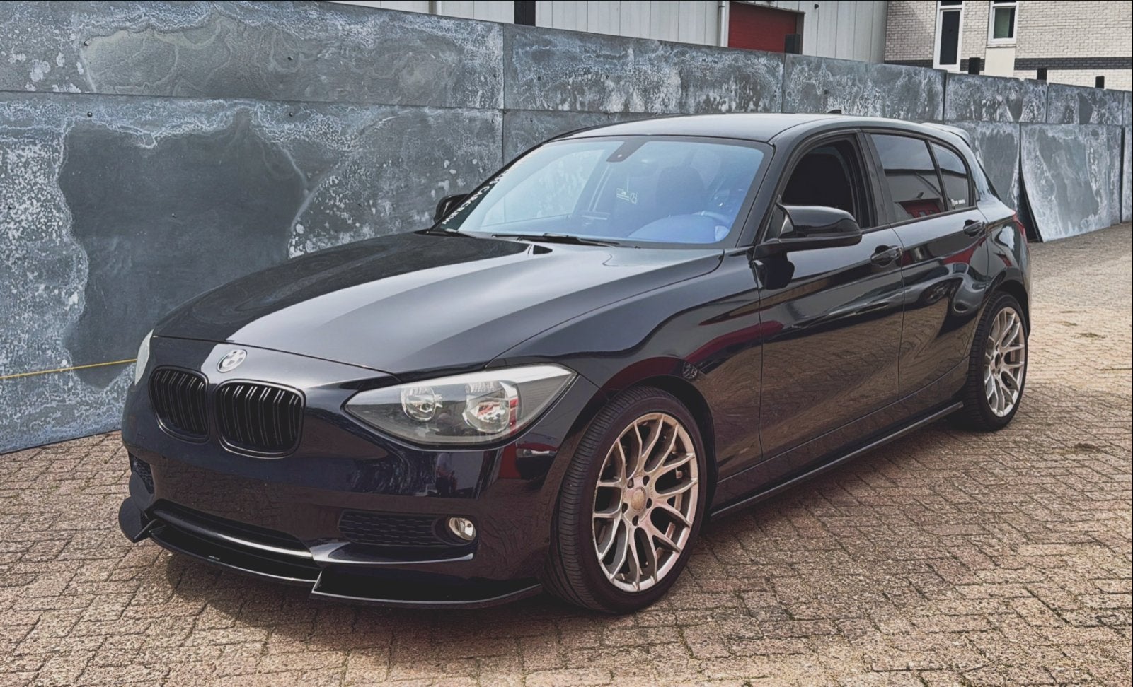 BMW 1-Serie 116I F20 100KW 5DR 2011 Zwart, 1-Serie, Euro 5, Zwart, 4 cilinders