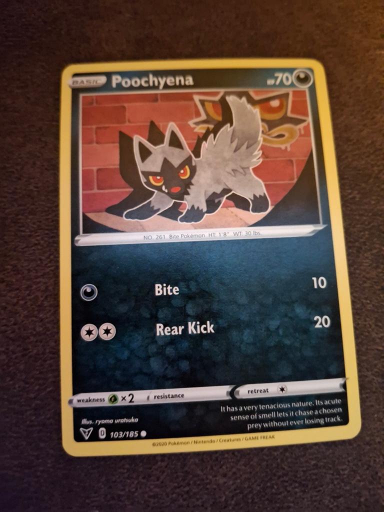 Poochyena Pokémon Kaart - D 103/185, Ophalen of Verzenden, Zo goed als nieuw, Losse kaart