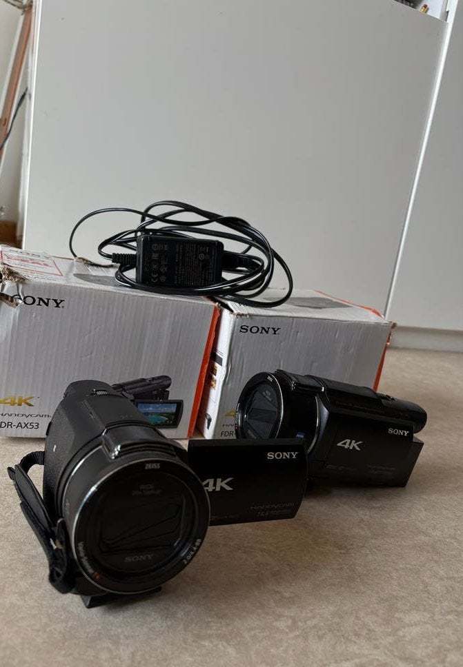 2 Sony 4K FDR-AX53 handycams inclusief 2 hama statieven, Audio, Tv en Foto, Videocamera's Digitaal, 20x of meer, Ophalen of Verzenden