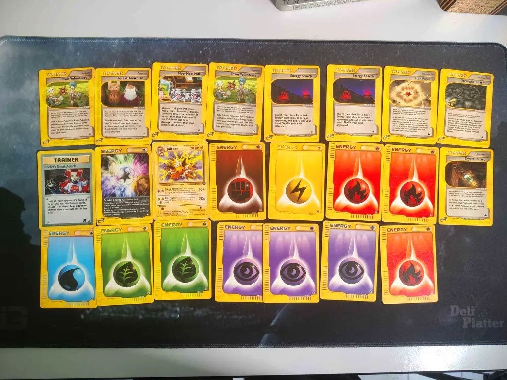 Pokémon – 23 kaarten – e-Card Trainers & Energy + Jolteon, Ophalen of Verzenden, Gebruikt, Meerdere kaarten