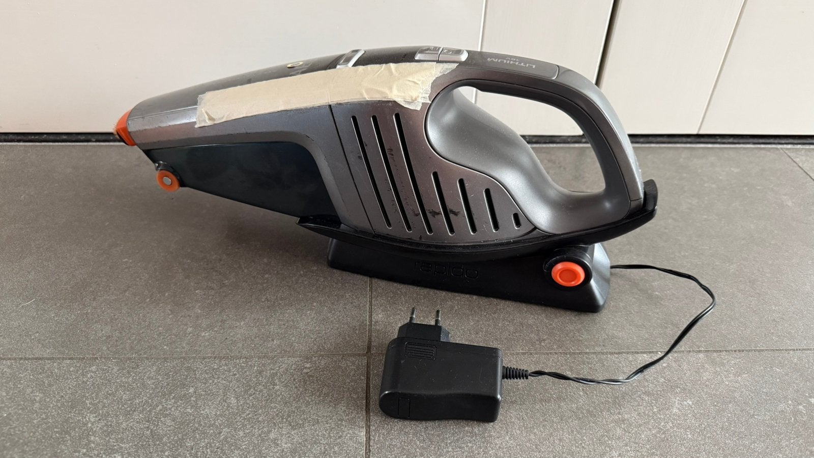 AEG kruimeldief 1€, Ophalen, Gebruikt, Kruimeldief, Minder dan 1200 watt