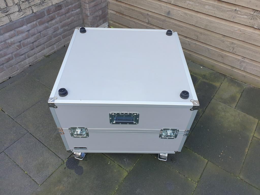 Stevige Flightcase op wielen - Ideaal voor apparatuur, Muziek en Instrumenten, Behuizingen en Koffers, Zo goed als nieuw, Overige instrumenten
