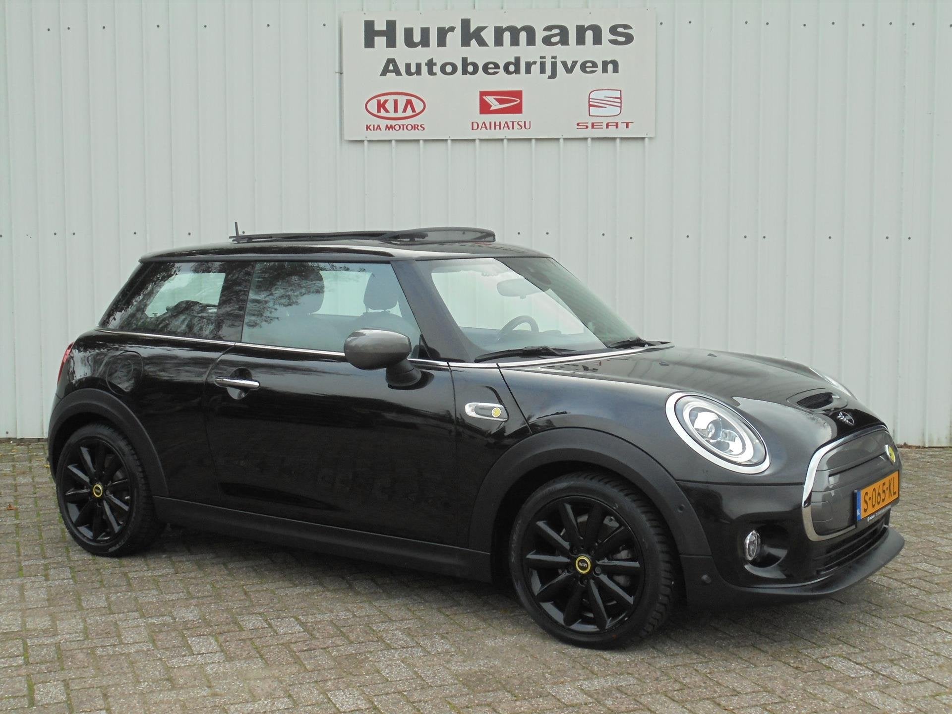 Mini Mini 3-Deurs (f56) COOPER S ELECTRIC 32.6 kWh PANODAK/N, Automaat, 4 stoelen, Geïmporteerd, Te koop