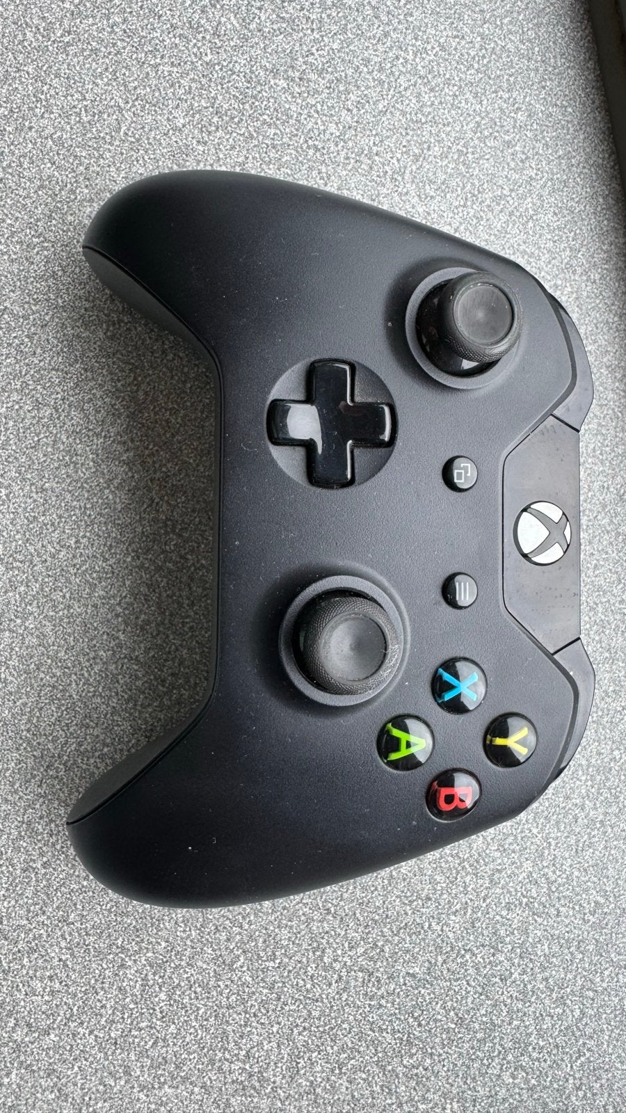 Xbox One draadloze controller - Zwart (Model 1537), Ophalen, Gebruikt, Xbox One, Controller