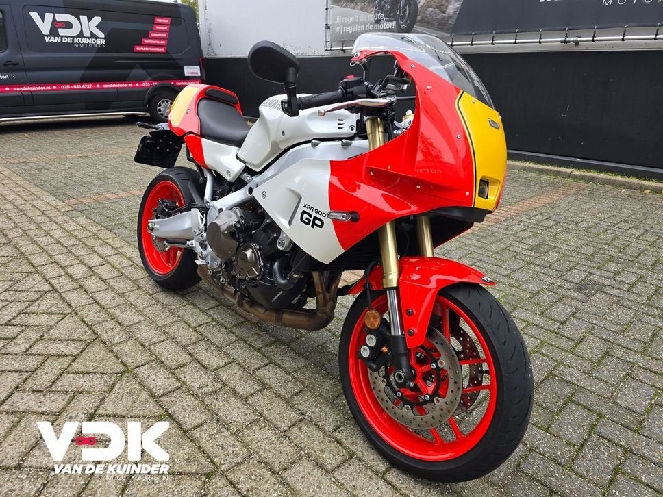YAMAHA XSR 900 GP, 890 cc, Motorrijbewijs A, Bedrijf, Sport