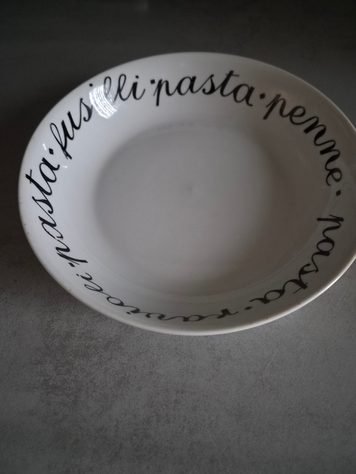 Pastaservies set: 4 diepe borden en grote schaal, Ophalen, Keramiek, Zo goed als nieuw, Overige stijlen