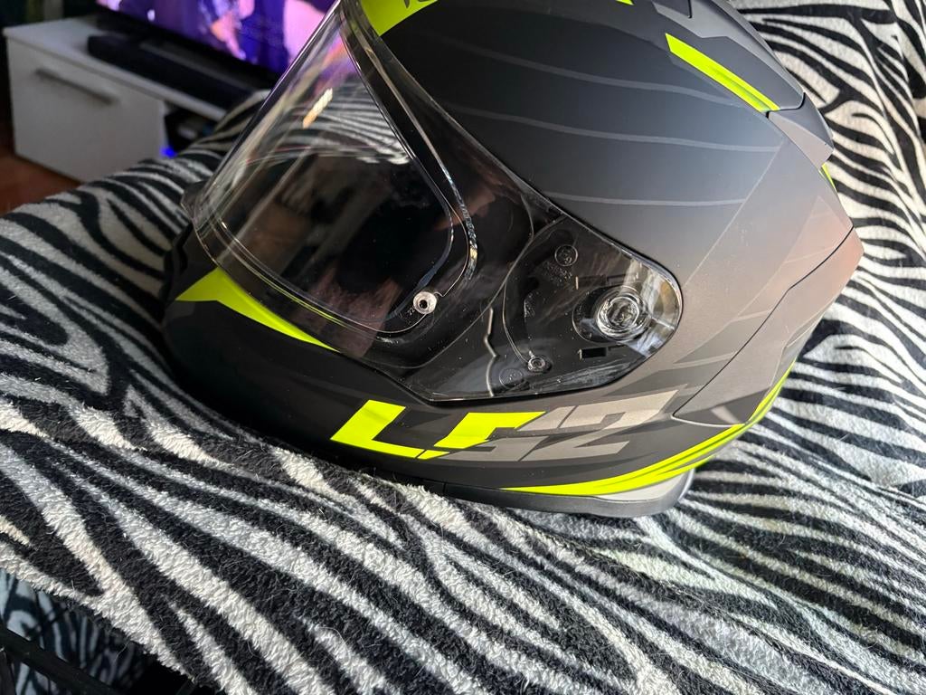 LS2 motor helm Zwart/Neon Geel, Motoren, Integraalhelm, Dames, Tweedehands, Ophalen
