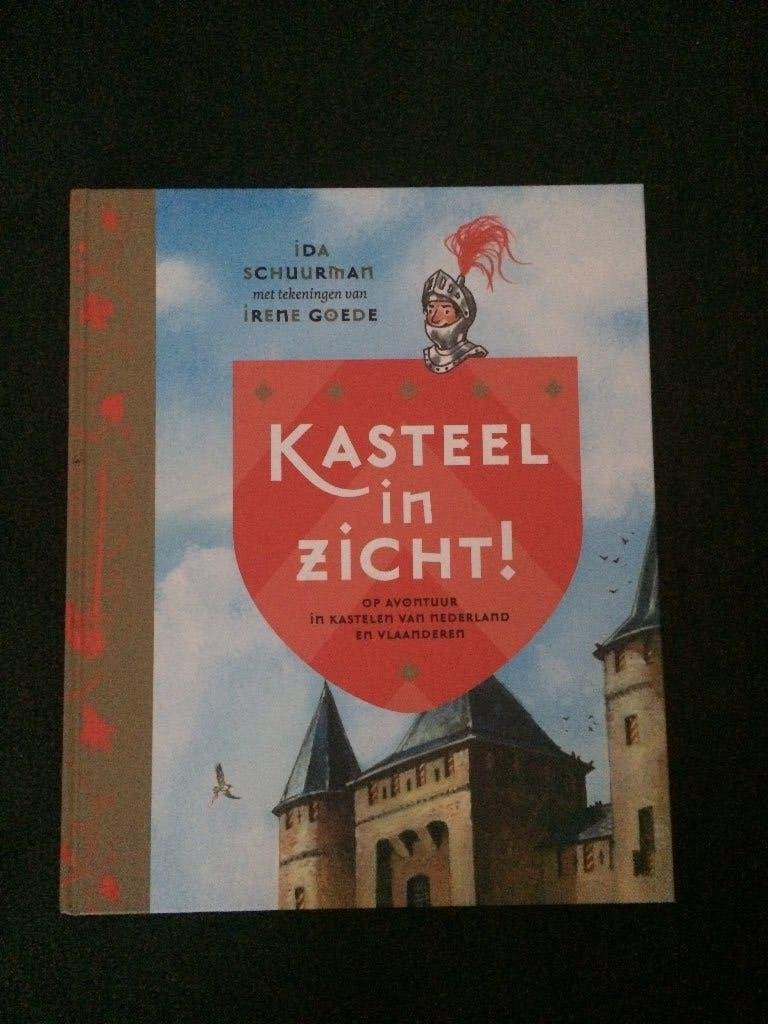 Kasteel in zicht op avontuur in kastelen - Ida Schuurman, Gelezen, Ophalen of Verzenden, Fictie, Ida Schuurman