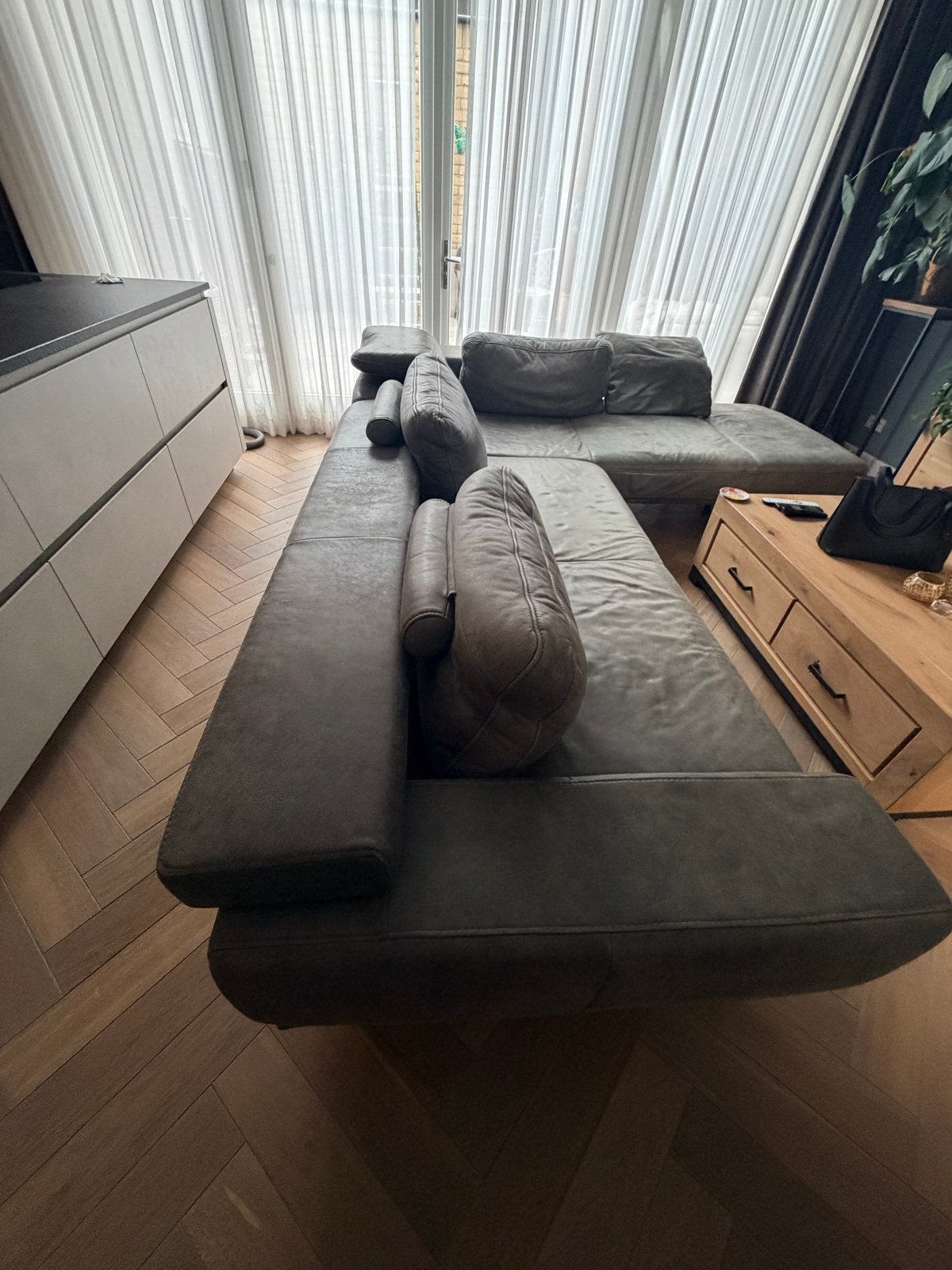 Moderne Hoekbank - Grijs - Comfortabel en Ruim, Gebruikt, Hoekbank, 300 cm of meer, Leer