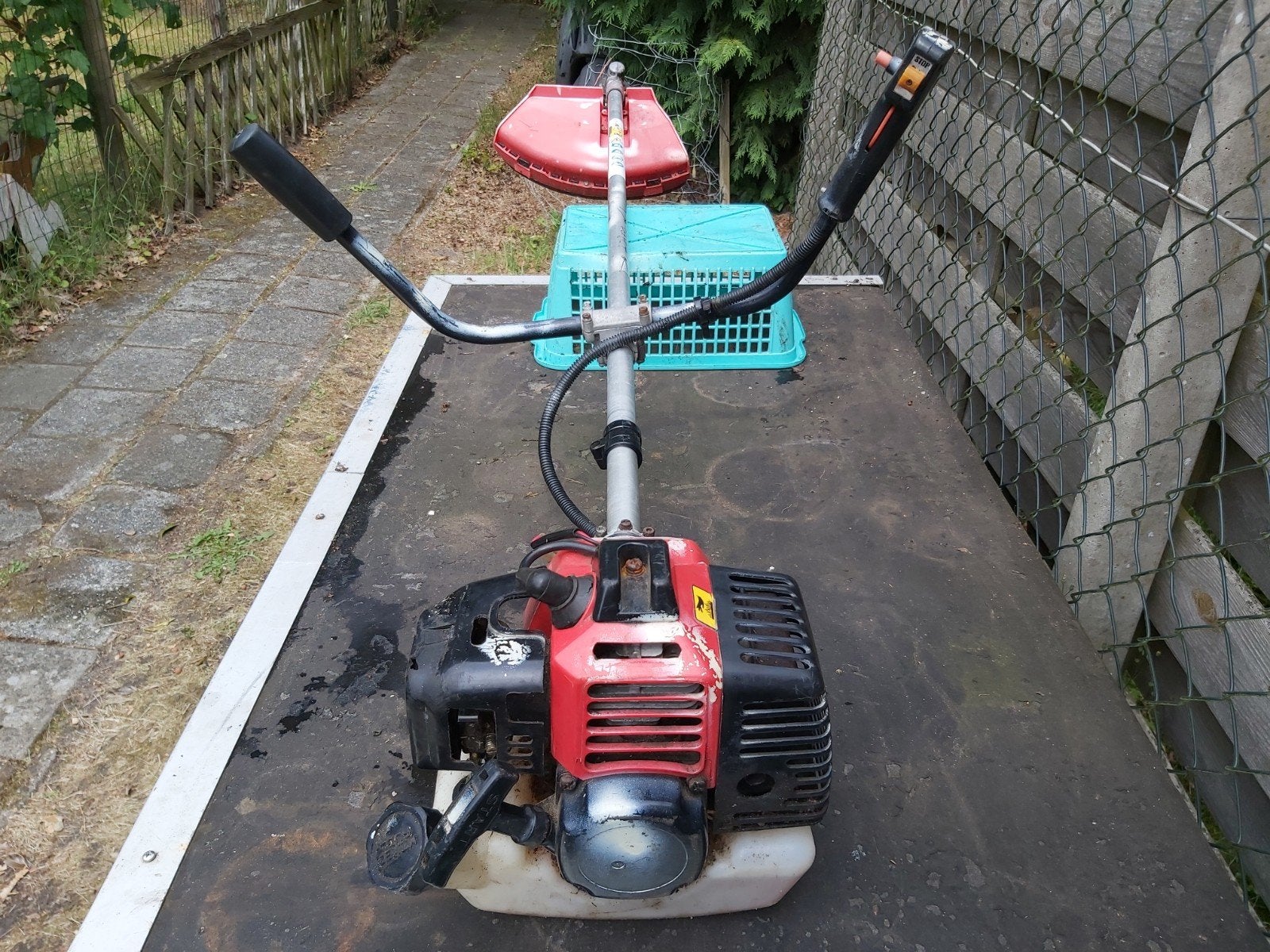 Bosmaaier: Met draadbol en anti diefstal beveiliging, Benzine, Ophalen of Verzenden, Zo goed als nieuw, Nb