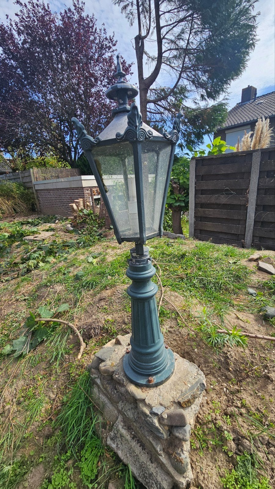 Klassieke/antieke gietijzeren tuinlantaarn, Ophalen, Gebruikt, Staande lamp, Netvoeding
