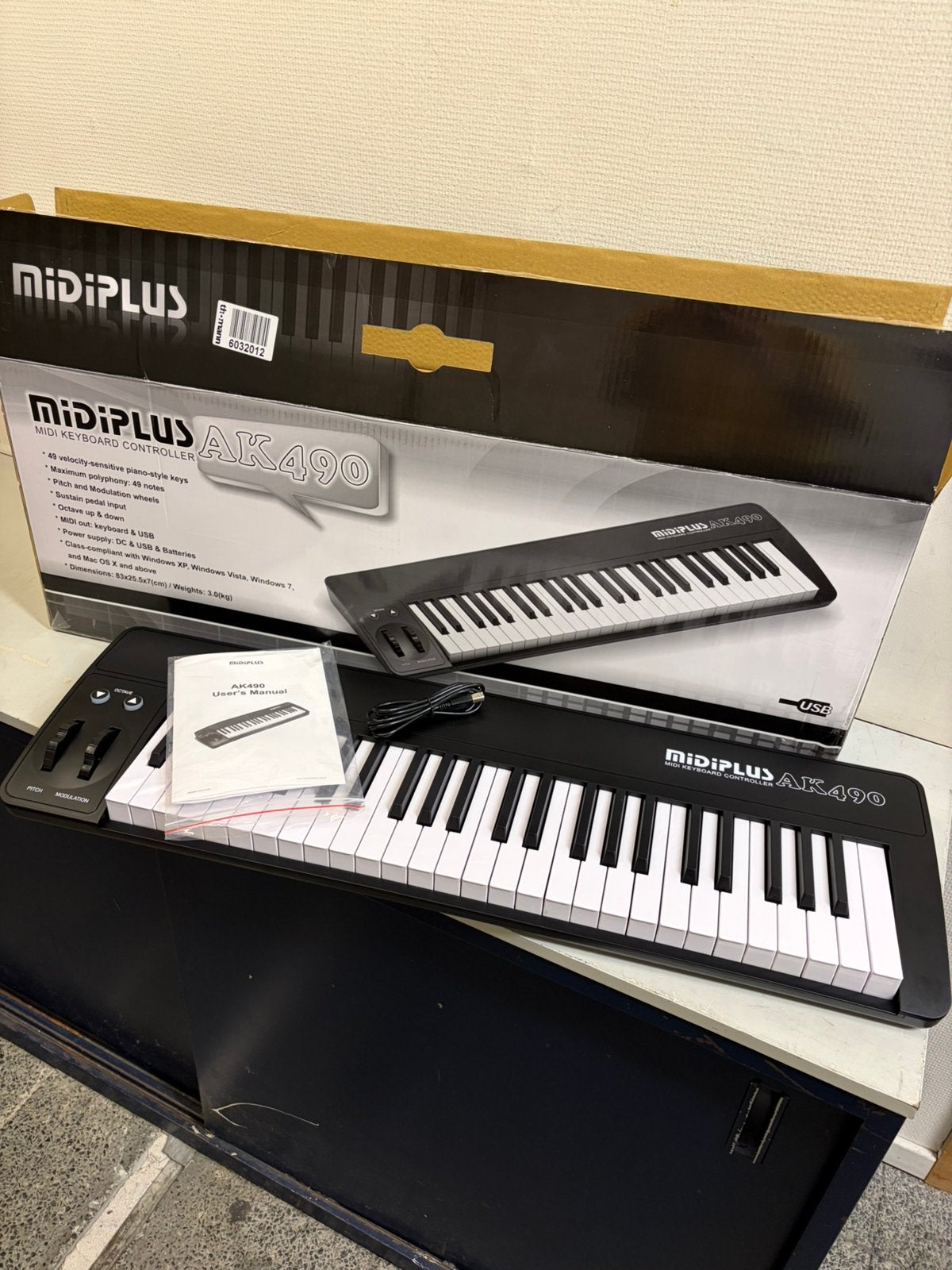 NIEUW! Midiplus AK490 midi keyboard, Midi-aansluiting, Ophalen of Verzenden, Zo goed als nieuw, 49 toetsen
