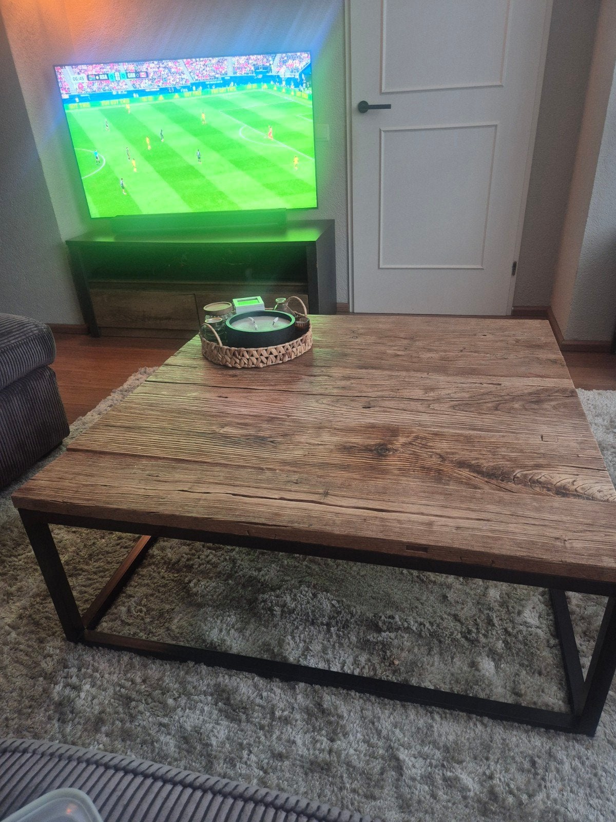 Mooie robuuste salontafel 100x100 cm, Huis en Inrichting, Tafels | Salontafels, Gebruikt, Vierkant, Ophalen, Overige houtsoorten