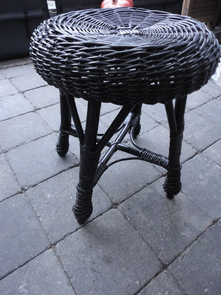 TE KOOP LEUK ZWART VINTAGE KRUKJE VAN ROTAN, Ophalen, Gebruikt, Hout
