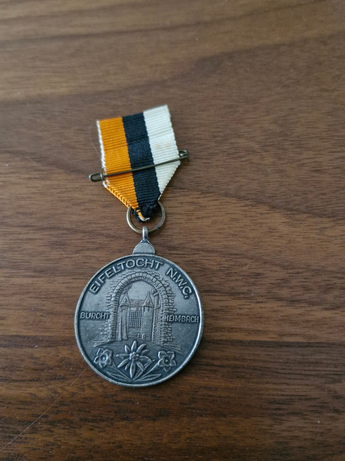 256 Eifeltocht N.W.C. Burcht Heimbach Medaille, Ophalen of Verzenden