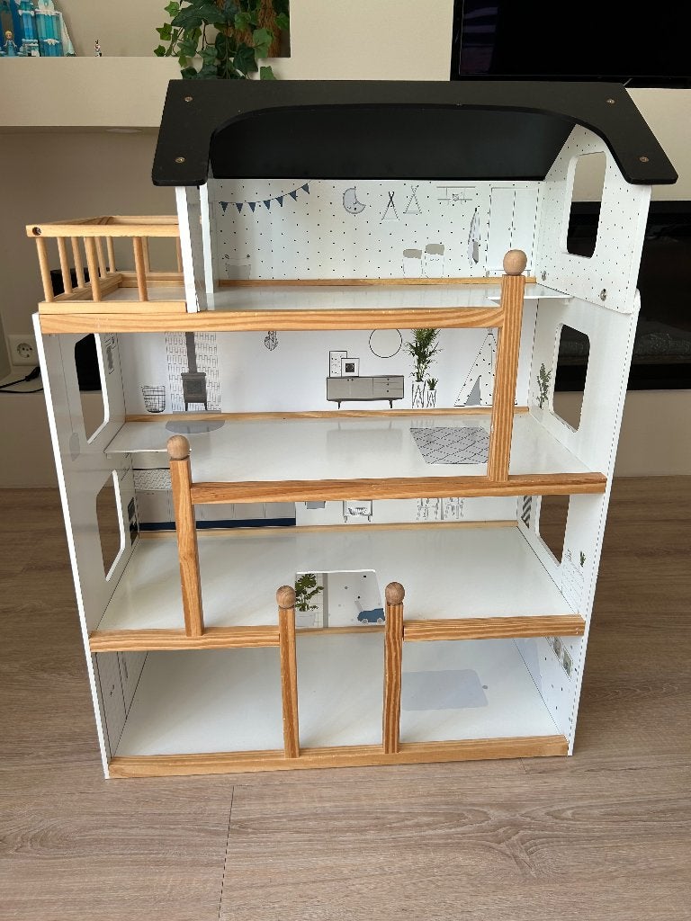 Poppenhuis petite amelie, Ophalen, Gebruikt, Poppenhuis