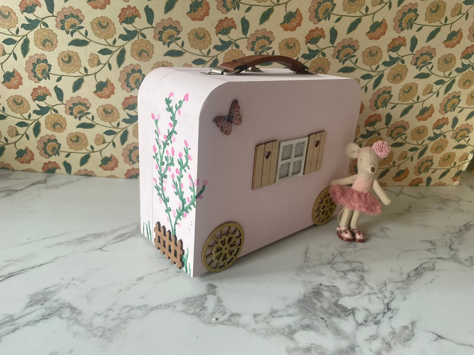 Houten koffertje / muizen huis / caravan, Ophalen of Verzenden, Nieuw, Gebruiksvoorwerp