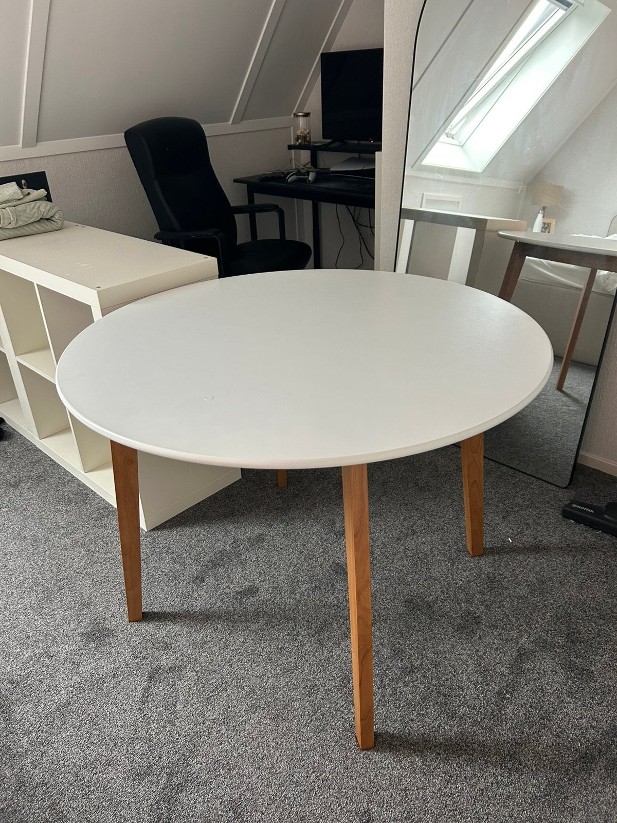 Eettafel Jysk, Gebruikt, 100 tot 150 cm, Ophalen of Verzenden, Vier personen