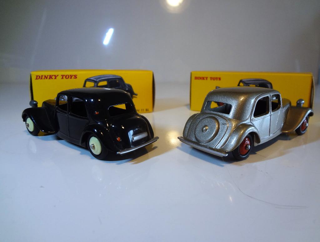 Lot twee Citroen Traction 11 BL Dinky Toys Atlas, Verzenden, Zo goed als nieuw, Auto, Dinky Toys
