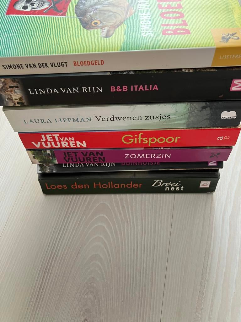7 Trillers o.aJet van Vuren ( een koop € 10,00), Boeken, Thrillers, Ophalen of Verzenden, Gelezen