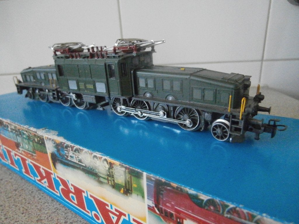 Marklin HAMO Zwitserse krokodil [gelijkstroom lok ] 8356, Wisselstroom, Locomotief, Ophalen of Verzenden, Zo goed als nieuw