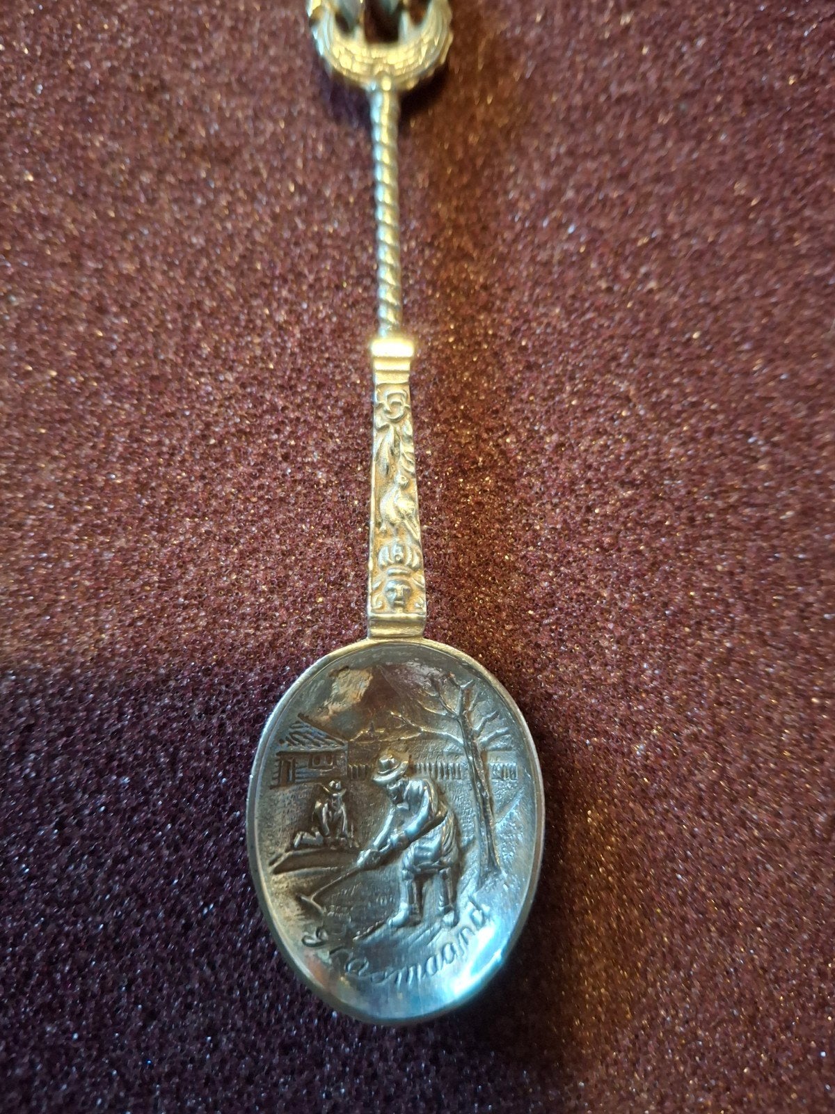 Gemerkt Zilveren Lepel met Gedetailleerde Afbeelding, Antiek en Kunst, Antiek | Goud en Zilver, Ophalen of Verzenden