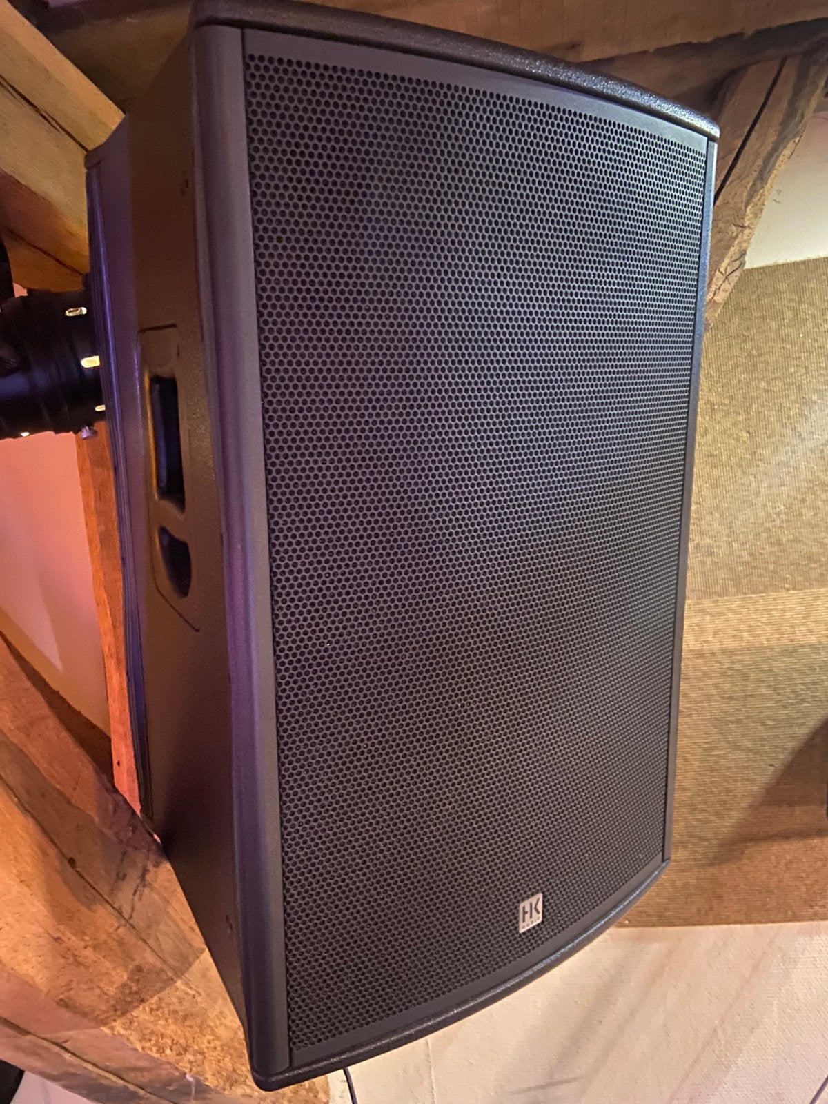 HK Audio Pulsar PL 115 FA 15 inch zgan, Ophalen, Zo goed als nieuw, 500 tot 1000 watt, P.A.