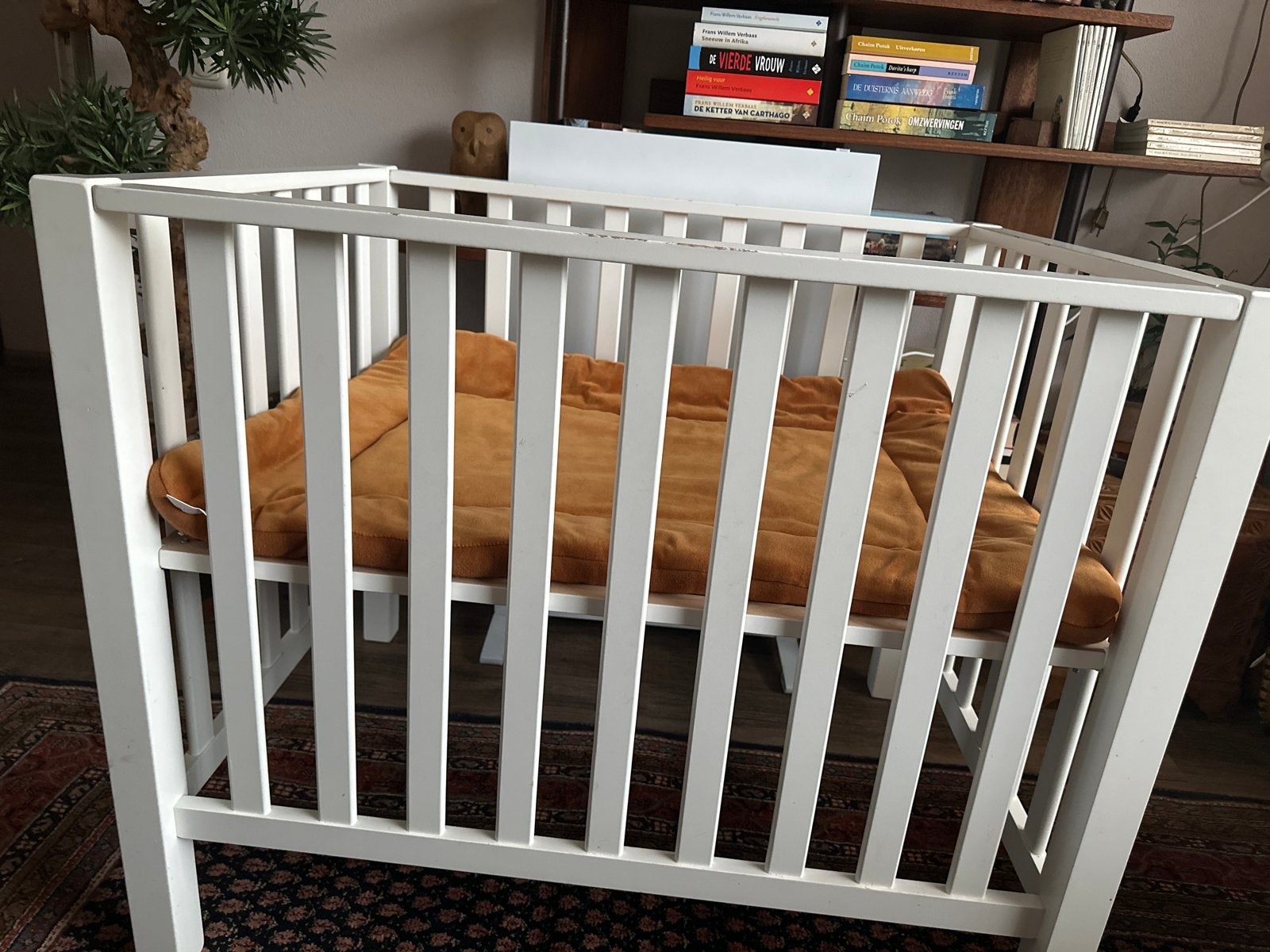 Gratis: Wit houten box met verstelbare bodem, Ophalen of Verzenden, Gebruikt, Boxkleed