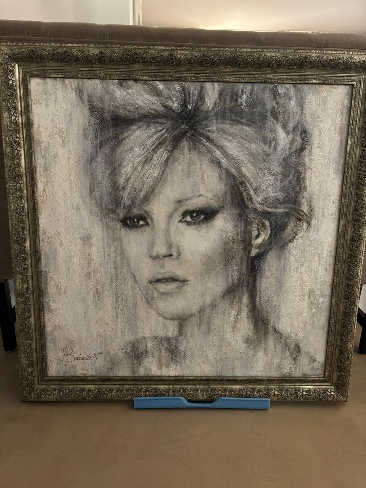 Kate moss, Ophalen