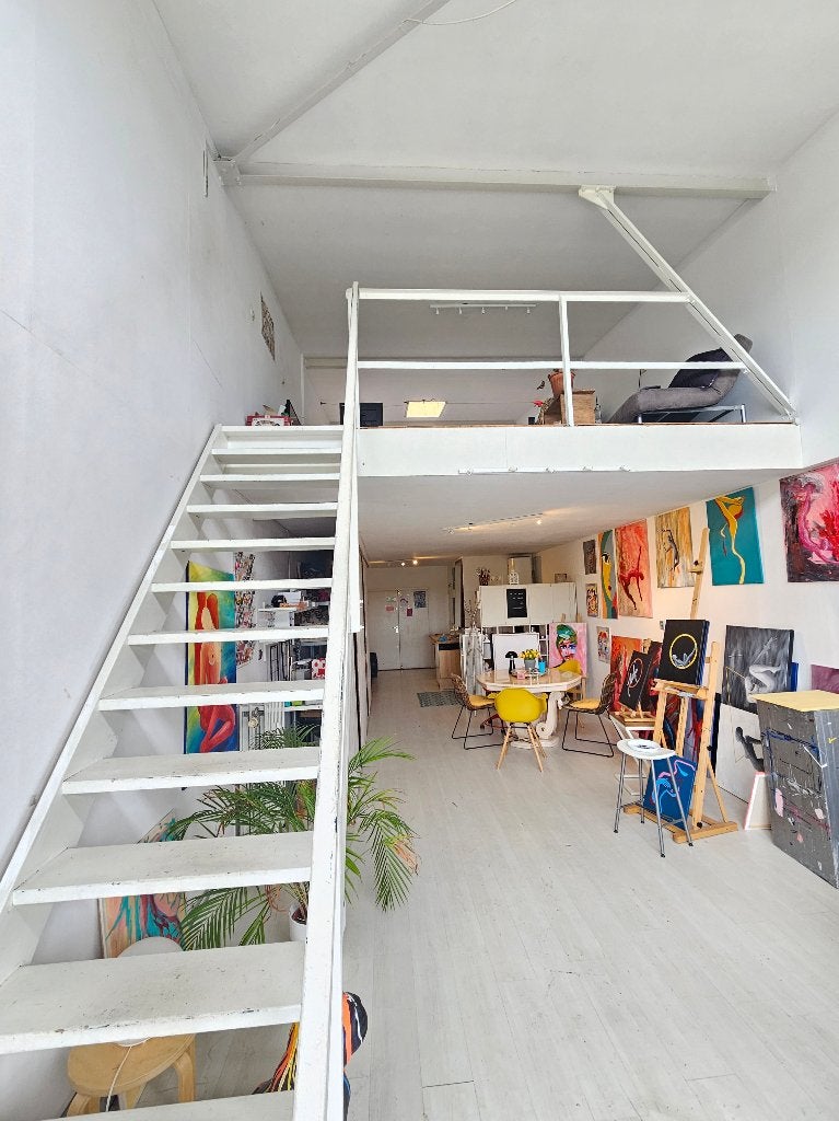 Werkplek voor augustus en september A'dam Noord, 45 m², Huur, Creatieve ruimte