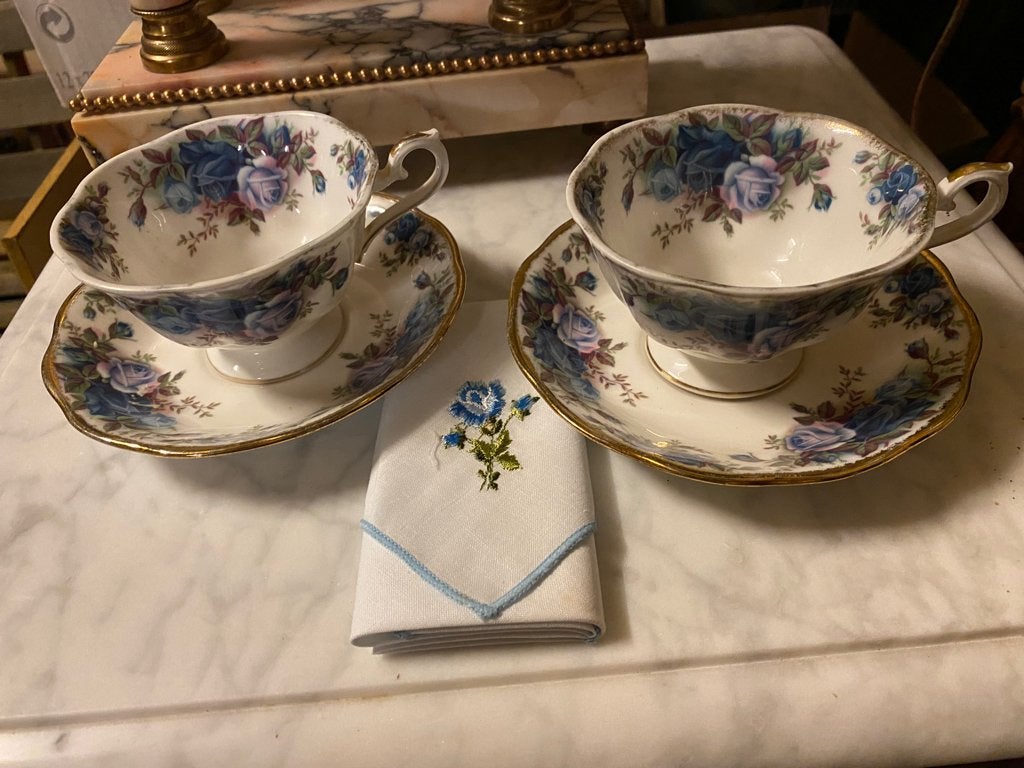 Moonlight Rose (Royal Albert): 2 koppen en 2 schoteltjes, Ophalen