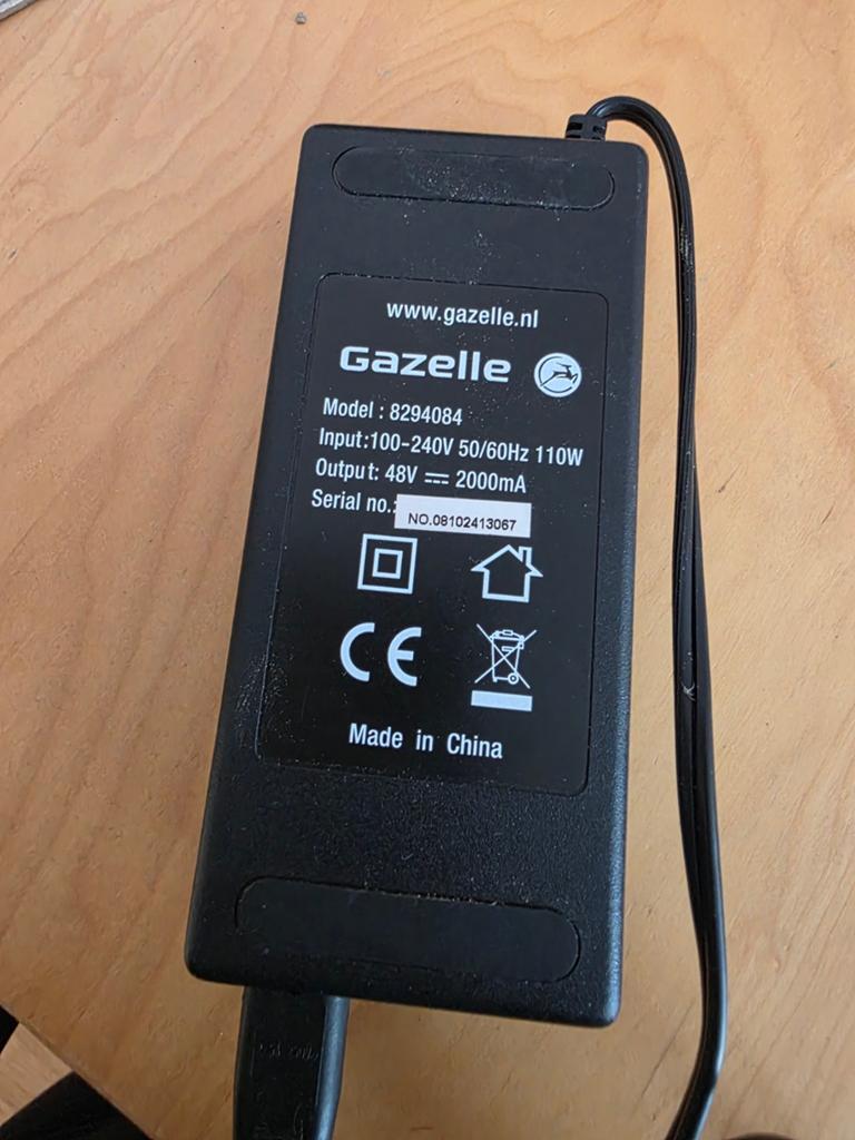 Gazelle original charger acculader, Ophalen of Verzenden, Zo goed als nieuw