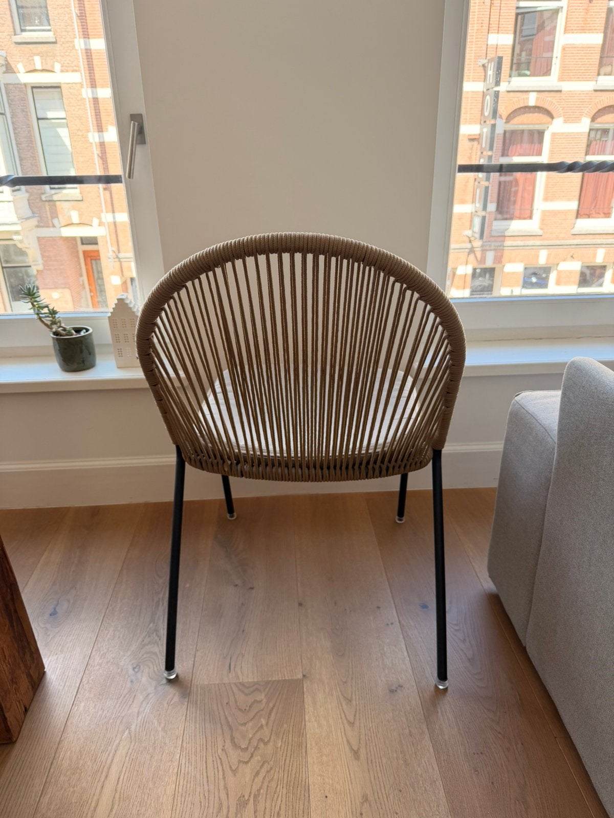 Set of 2 Dining Chairs – Excellent Condition, Huis en Inrichting, Stoelen, Overige materialen, Twee, Bruin, Ophalen of Verzenden