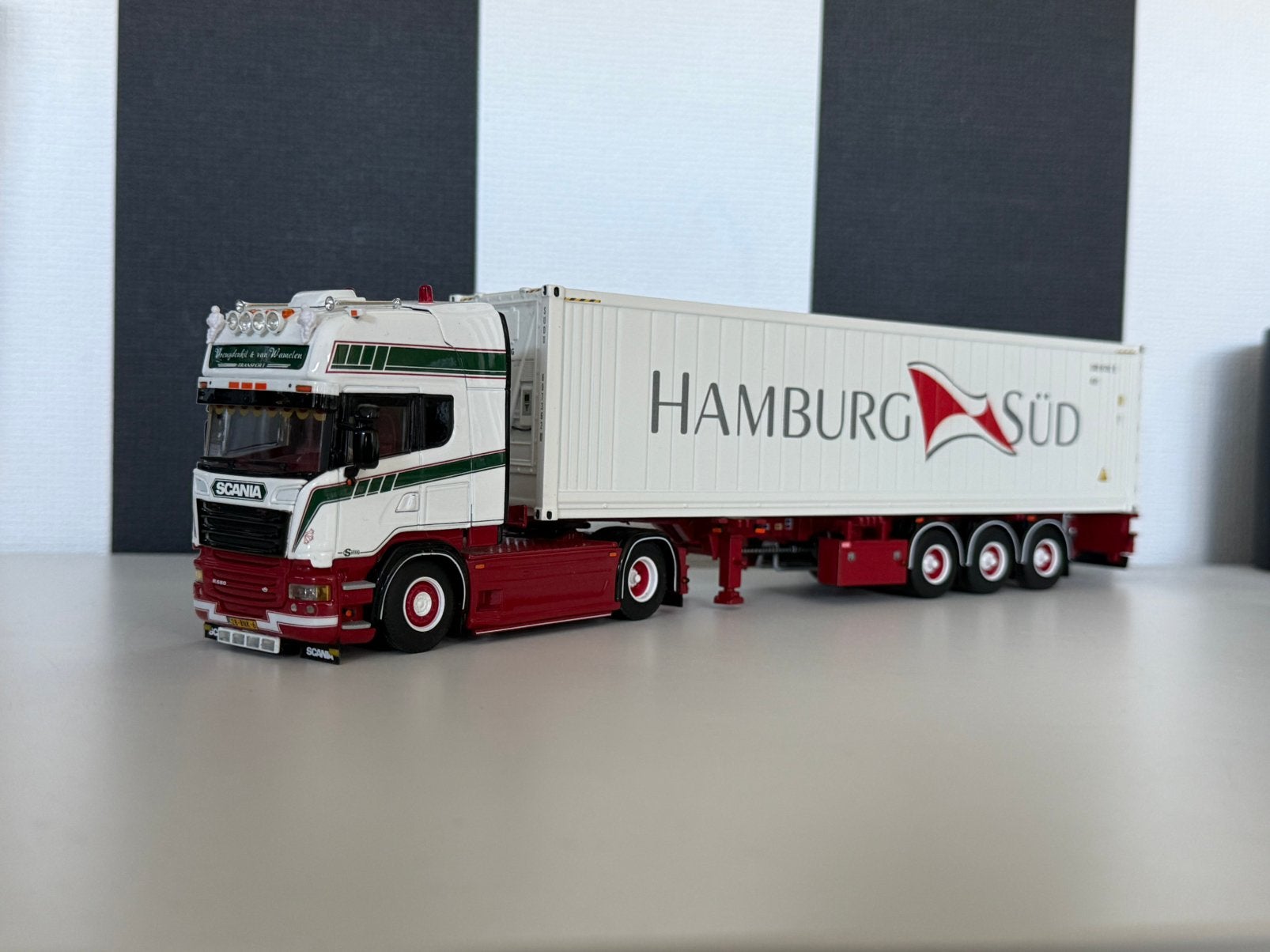 Wsi Vreugdenhil & van Wamelen, Hobby en Vrije tijd, Modelauto's | 1:50, Ophalen of Verzenden, Zo goed als nieuw, Bus of Vrachtwagen