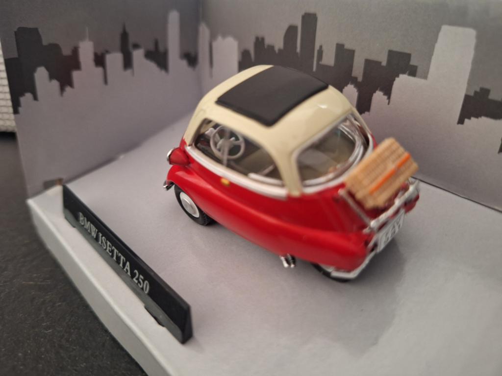 BMW Isetta 250 met koffer Schaal 1:43, Overige merken, Auto, Nieuw, Cararama