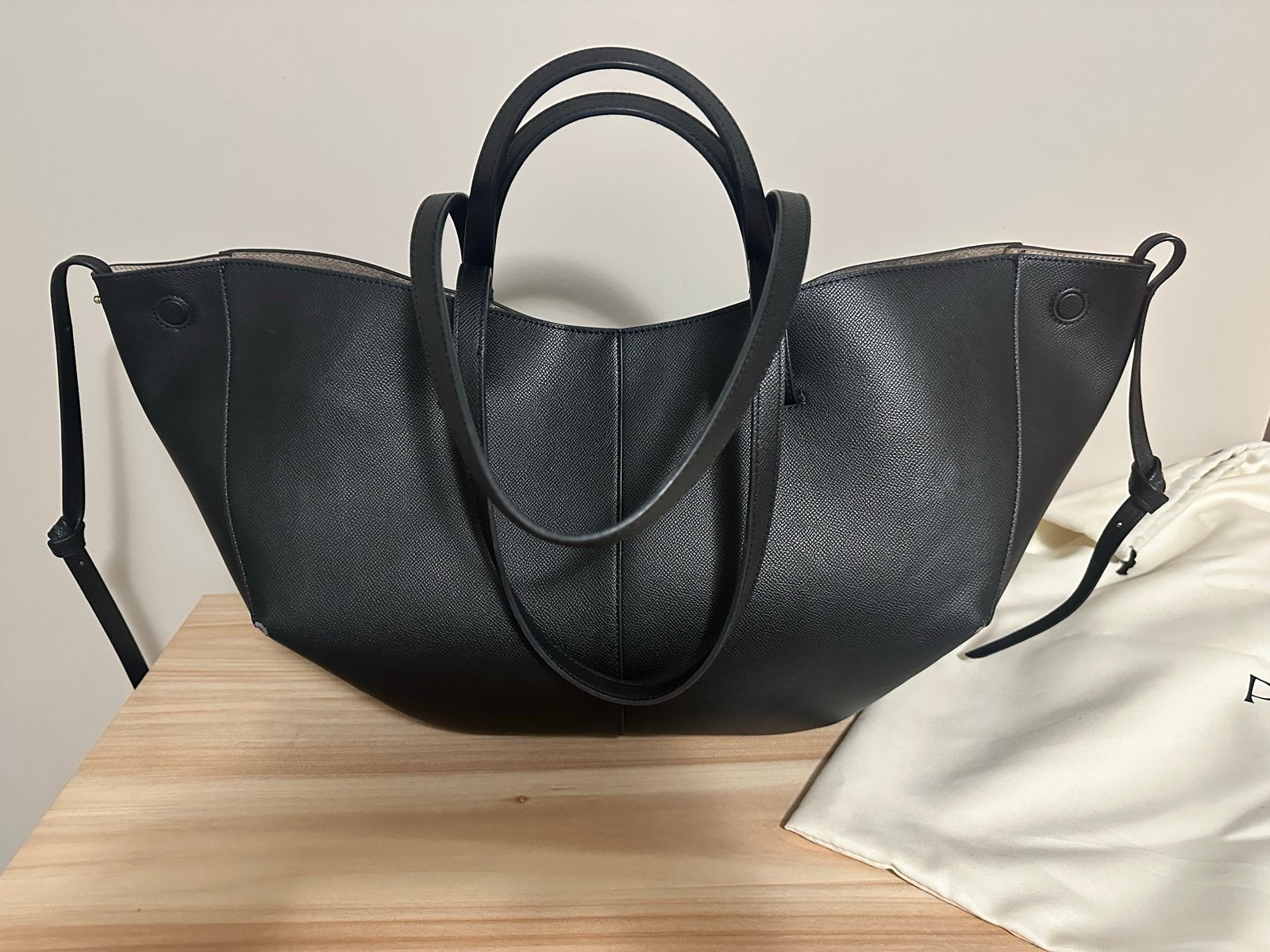 Polène Cyme Bag Grande - Zwart, Sieraden, Tassen en Uiterlijk, Ophalen of Verzenden, Gebruikt, Zwart, Shopper