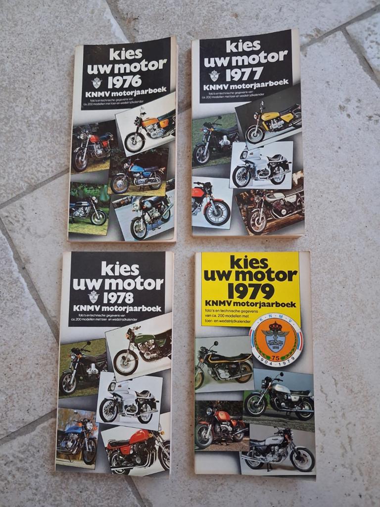 KNMV Motorjaarboeken 1976-1979 - Kies Uw Motor, Ophalen of Verzenden, Overige merken
