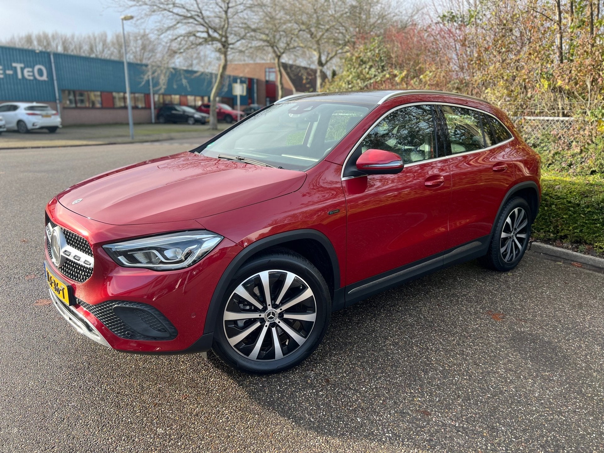 Mercedes-Benz GLA-klasse 250 e Progressive I Panorama Dak I, Auto's, Met garantie (alle), 15 kWh, Leder en Stof, Plug-in hybride