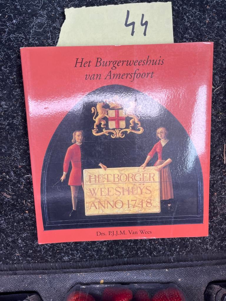 Het Burgerweeshuis van Amersfoort - Drs. P.J.J.M. Van Wees, Ophalen of Verzenden, Zo goed als nieuw