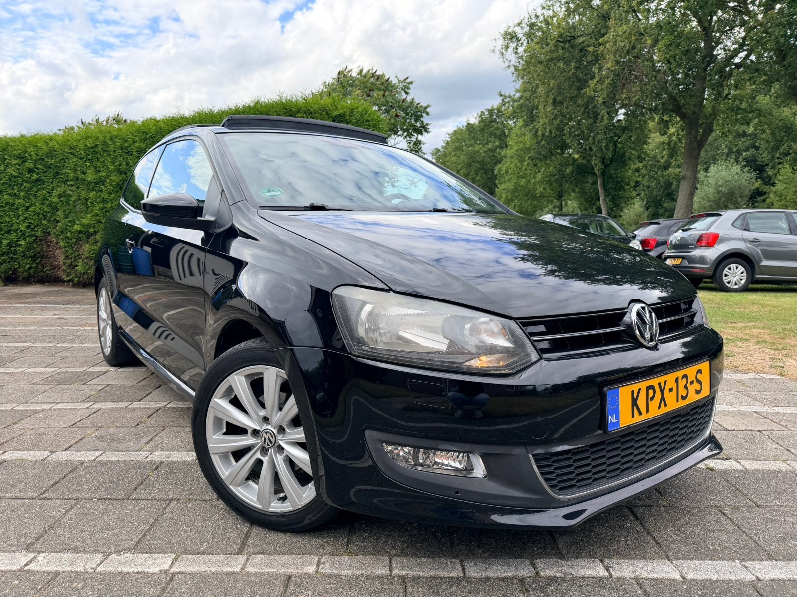 Volkswagen Polo 1.2 69PK | Panorama Dak | NWE Ketting, Voorwielaandrijving, 967 kg, 1198 cc, Zwart